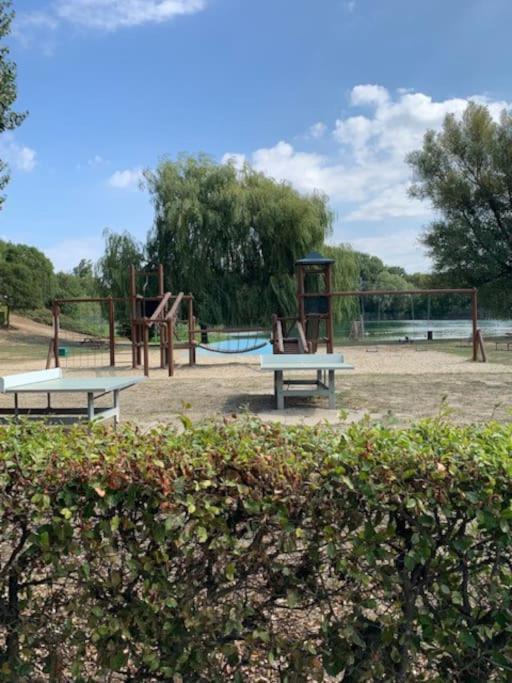 Groenlake 16 - 6 Persoons Hébergement de vacances Ewijk